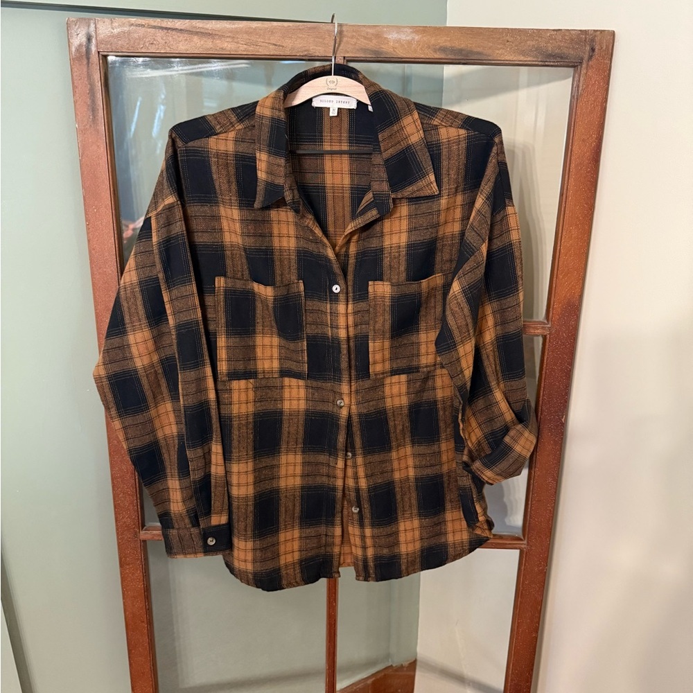 Gilded Intent Buckle Black and Tan/Brown Plaid Button-down Flannel Shirt Medium